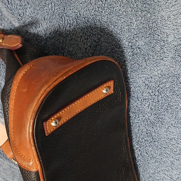 Dooney and Bourke Leather Purse - Picture 5 of 16
